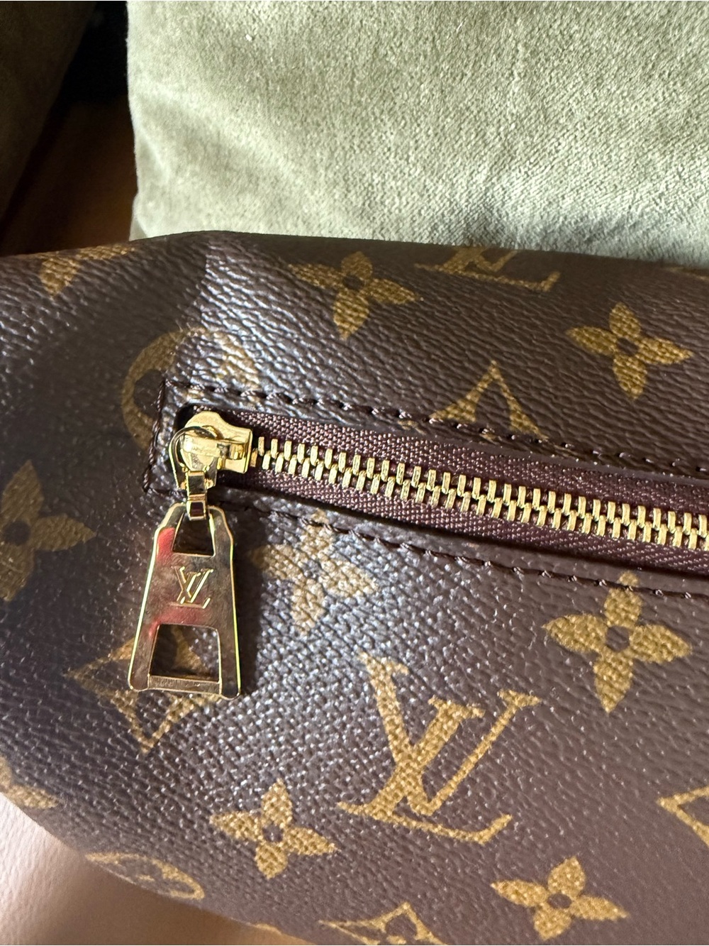Louis Vuitton Monogram High rise bumbag - Picture 10 of 16